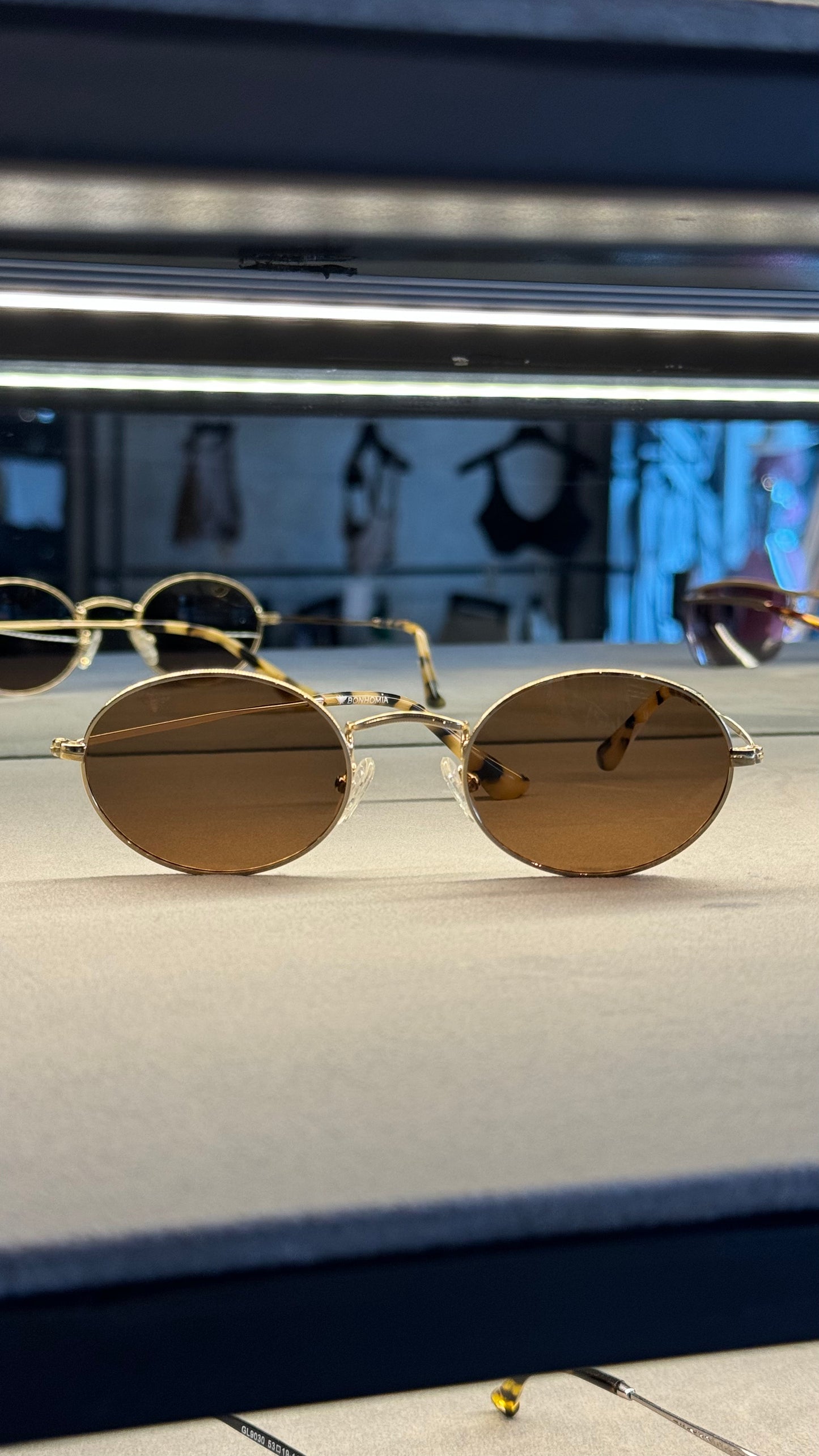 Sunglasses Estilo
