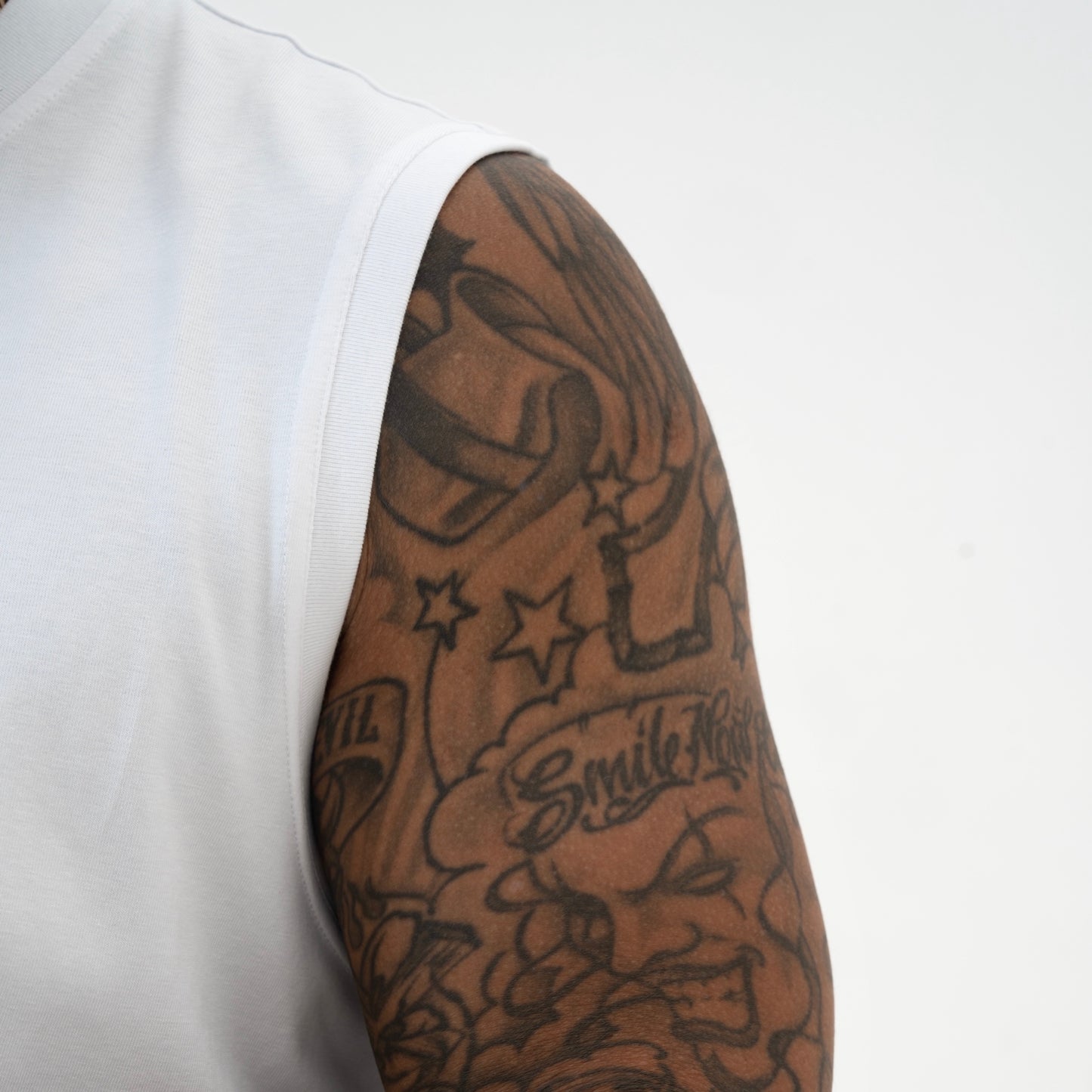 ULTIMATE BASKETBALL TANK TOP WHITE