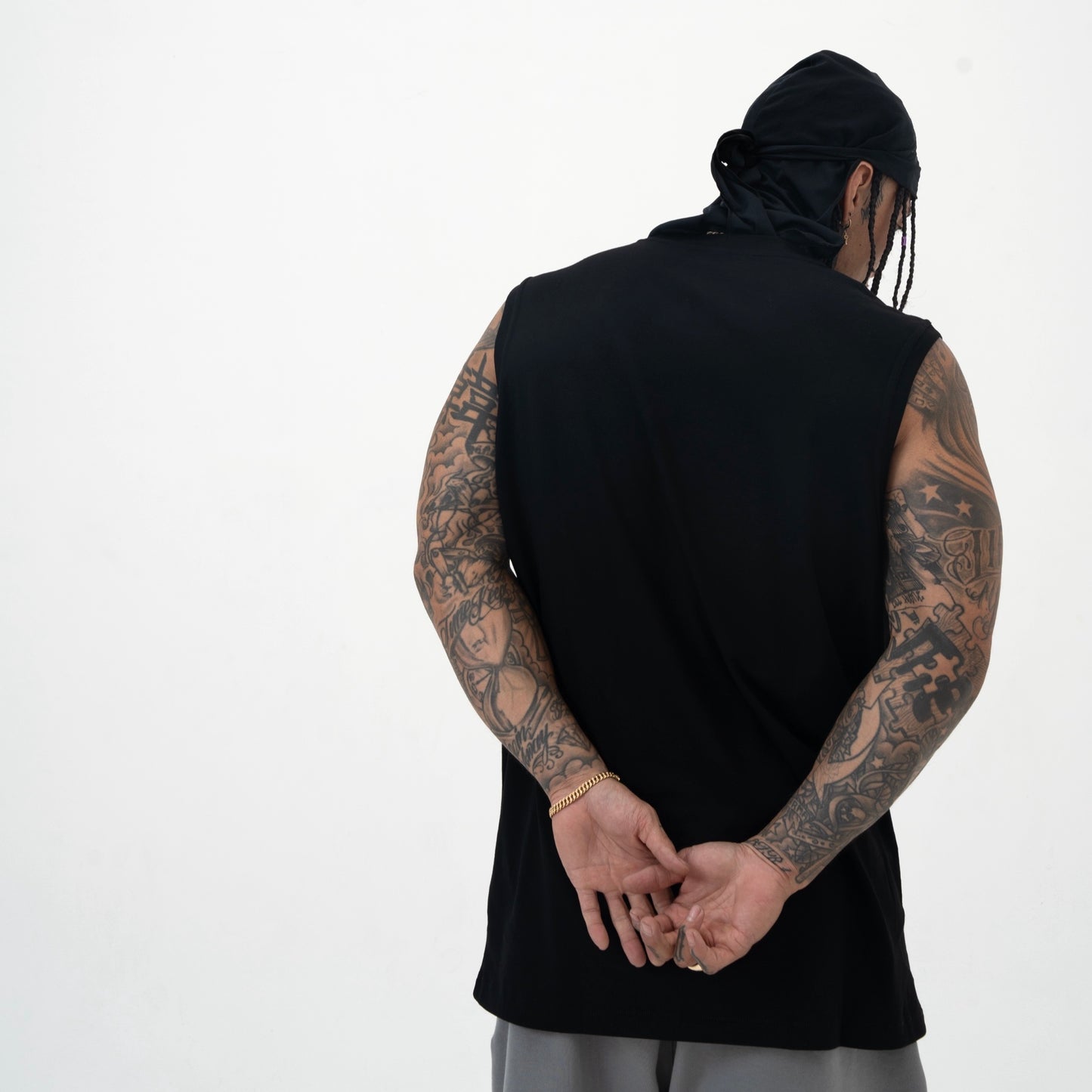 ULTIMATE BASKETBALL TANK TOP BLACK